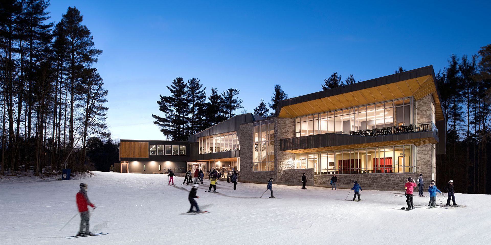 1boler_BolerChalet-BackSide2