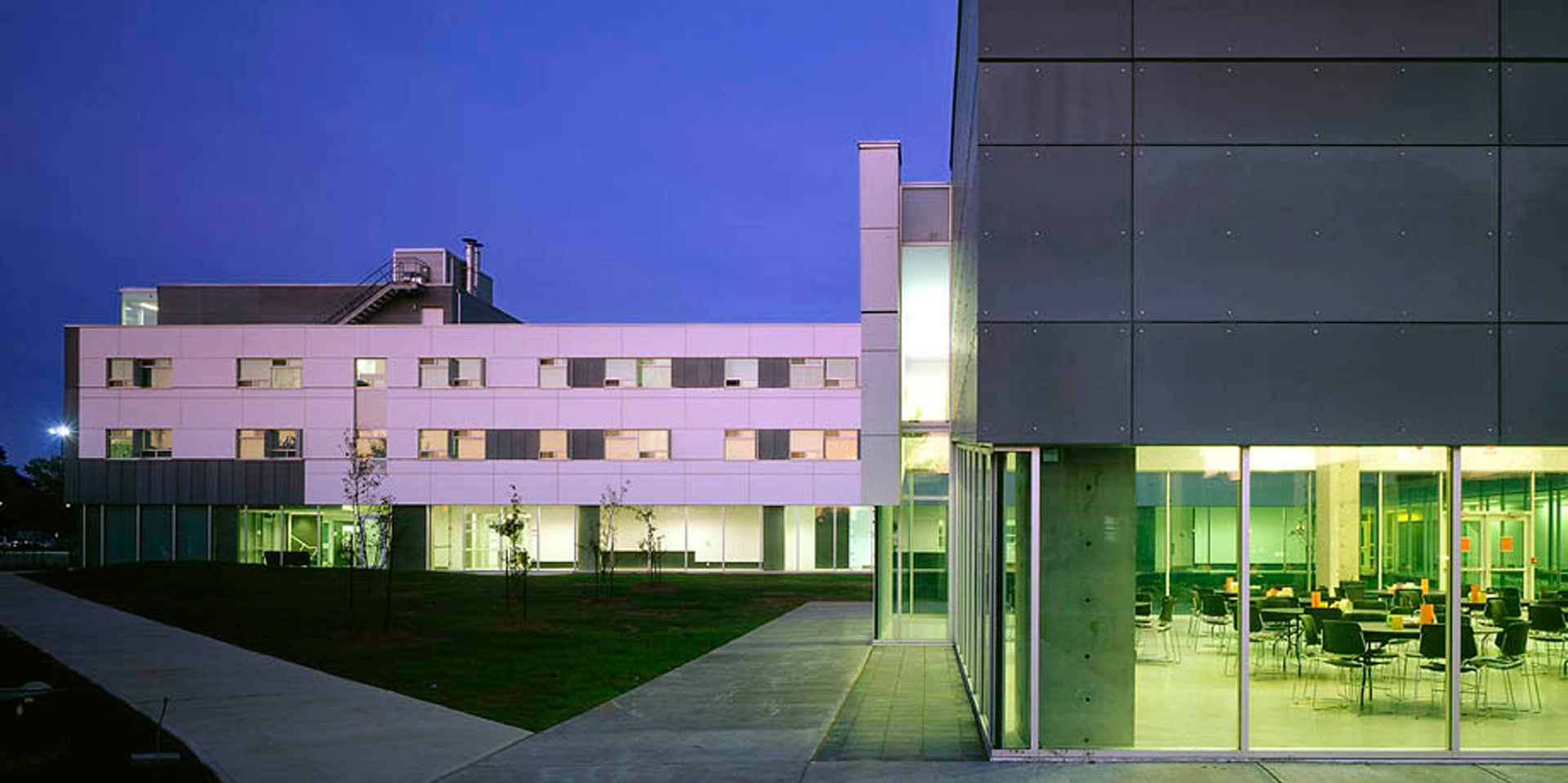 Arnie-Lowenberger-Residence3