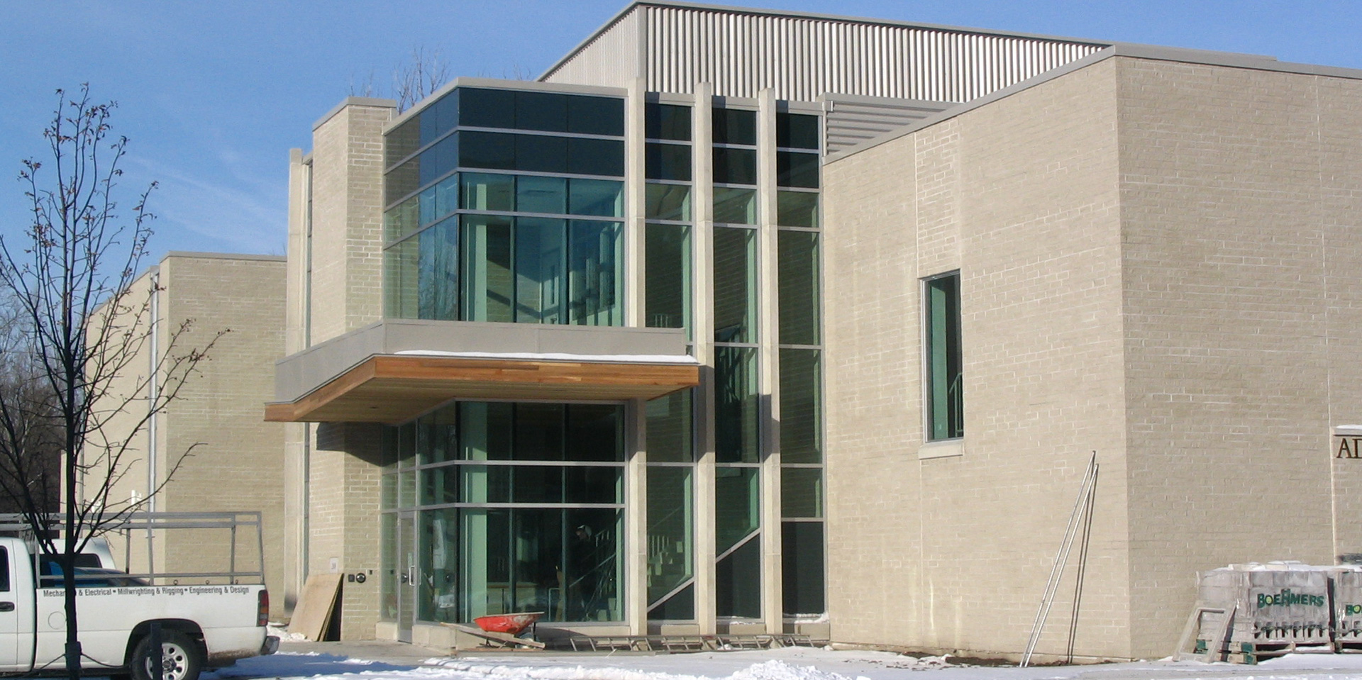 WU-Advanced-Facility-for-Avian-Research1