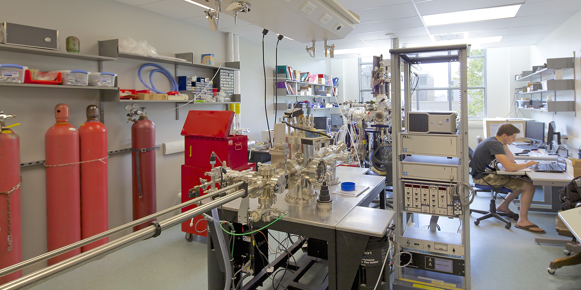 WU-Physics-and-Astronomy-Building5