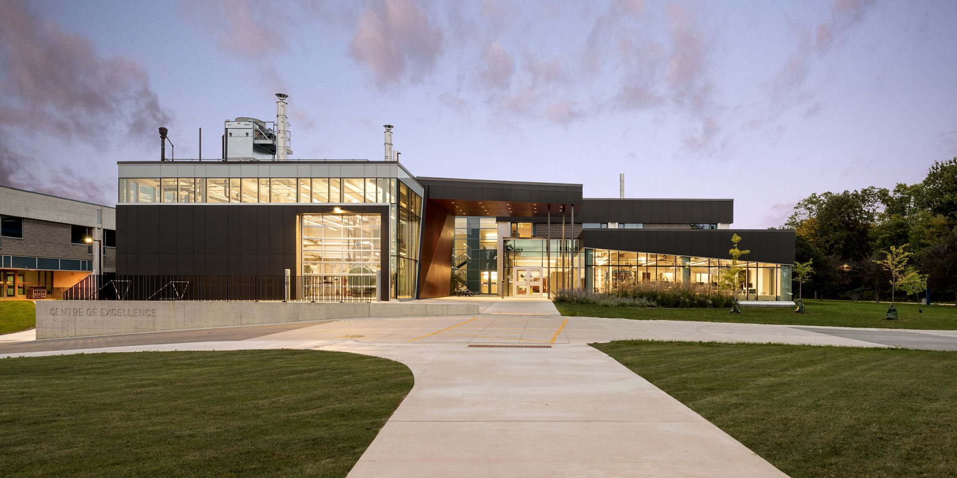 coe-19-exterior-night3-19