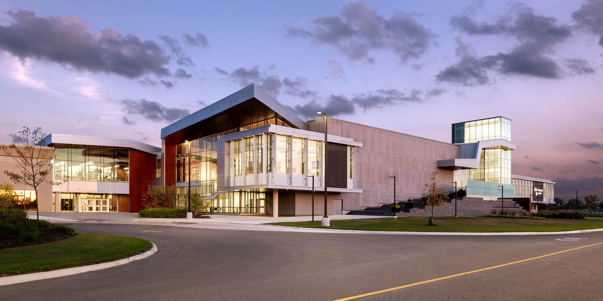 hrc-04hrc-main-night-cropped