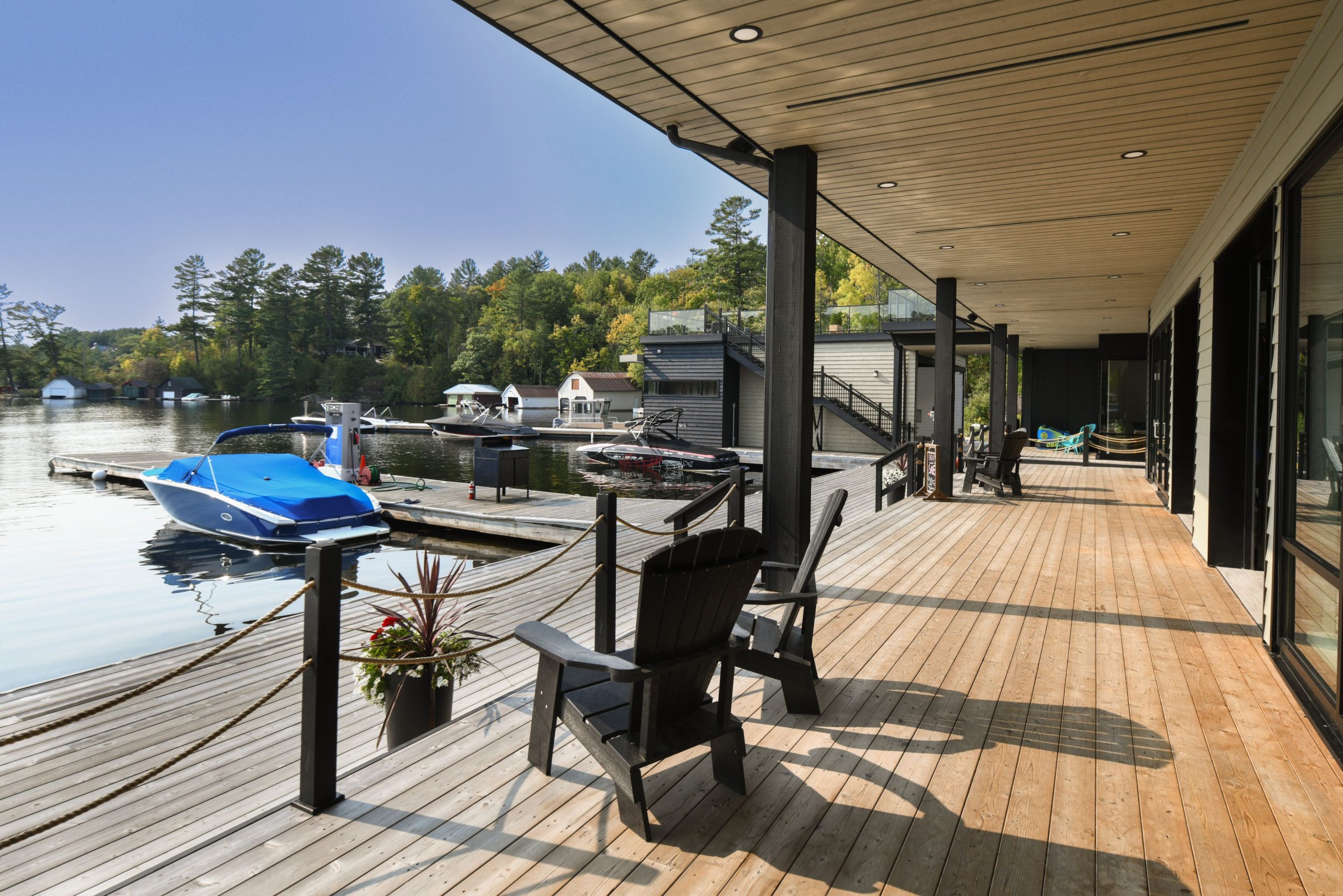 2251-16 Muskoka Lake Marine_professional_web_07