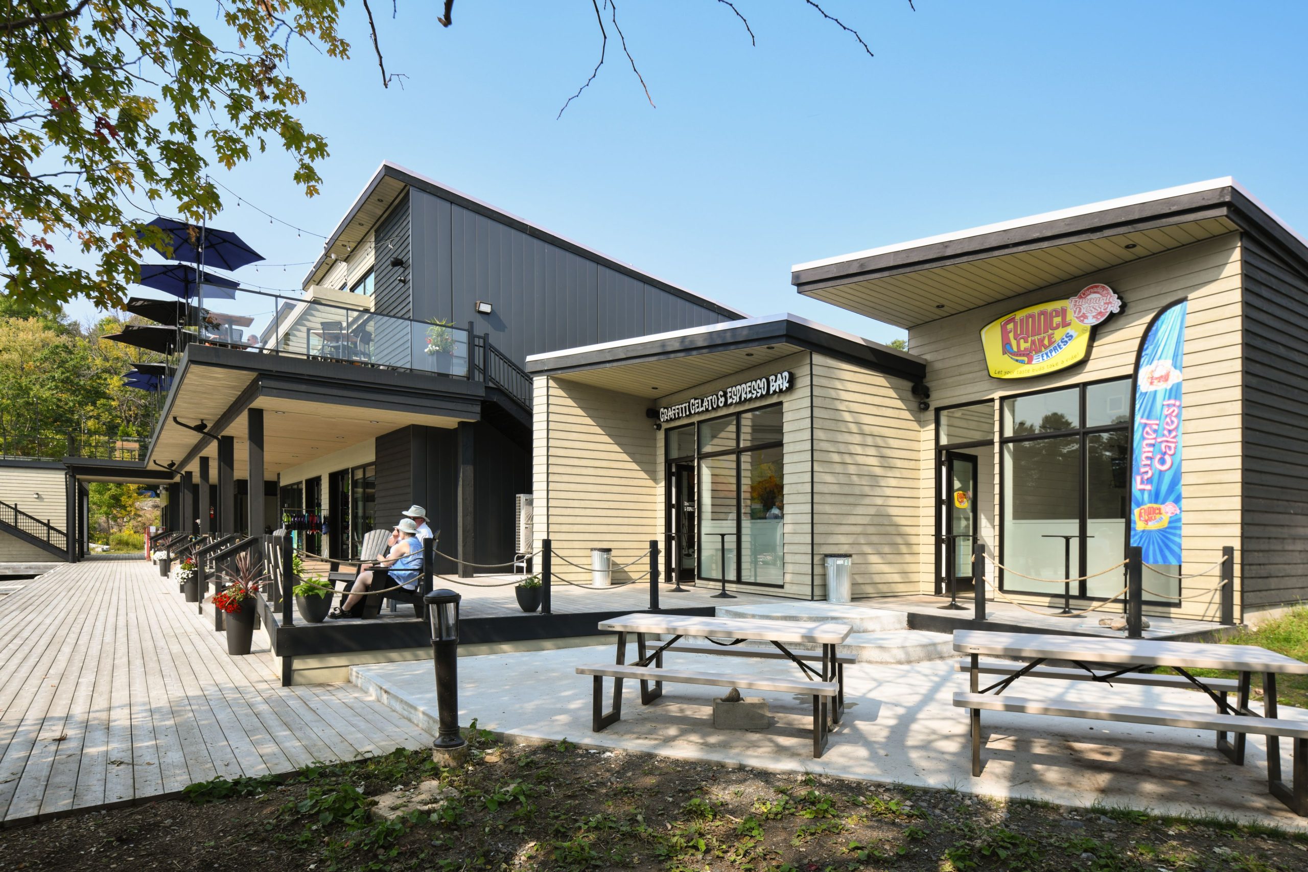 2251-16 Muskoka Lake Marine_professional_web_10