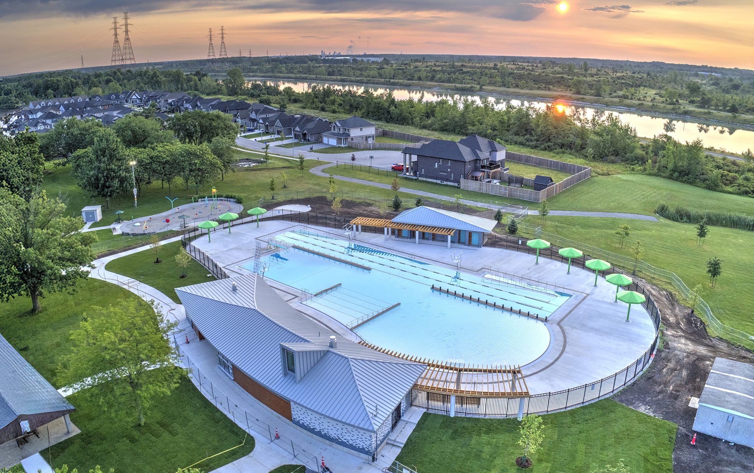 2453-21 Welland Pool_professional_01_crop