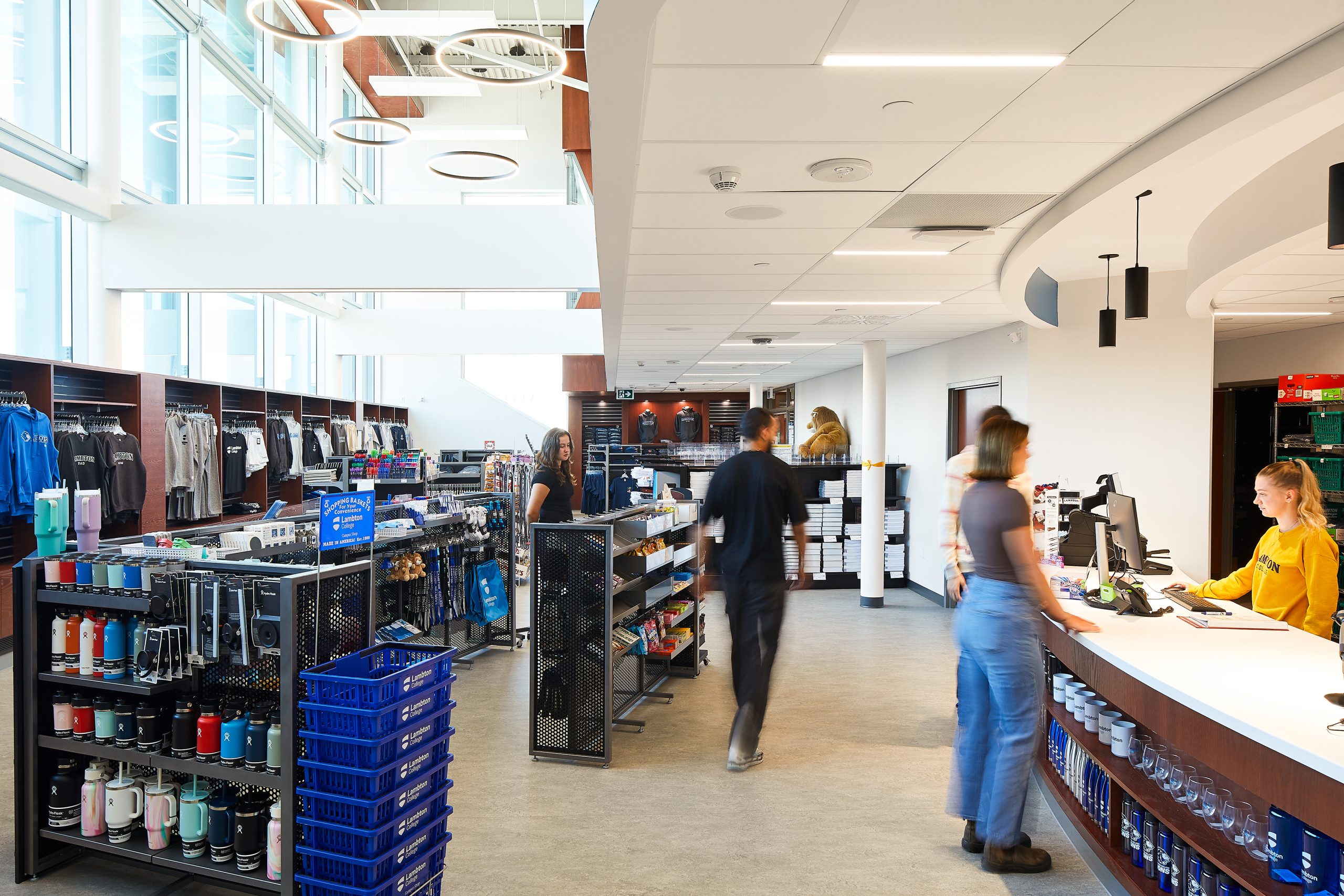 2431-20 Lambton College-Campus Store